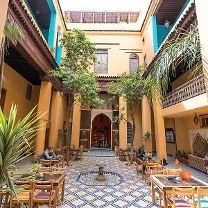 Medina Social Club بيت ضيافة